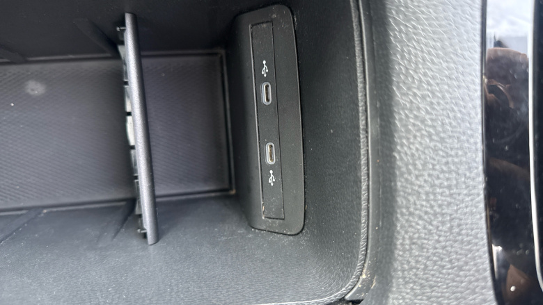 Volkswagen ID.3 150kW Family Pro Performance 58kWh 5dr Auto Electric Hatchback